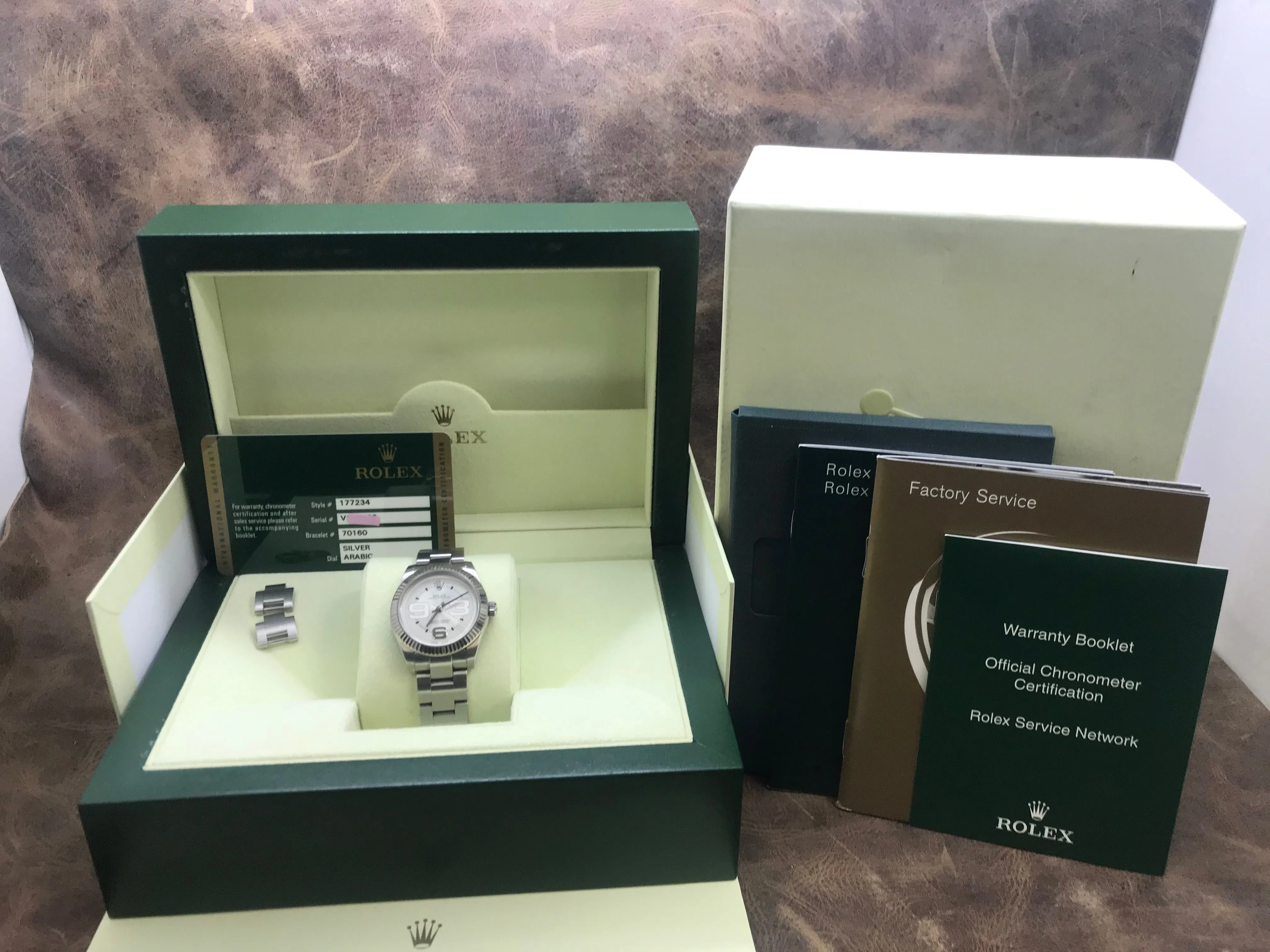 Rolex Oyster Perpetual Midsize 177234 Silver Dial Automatic  Women's Watch