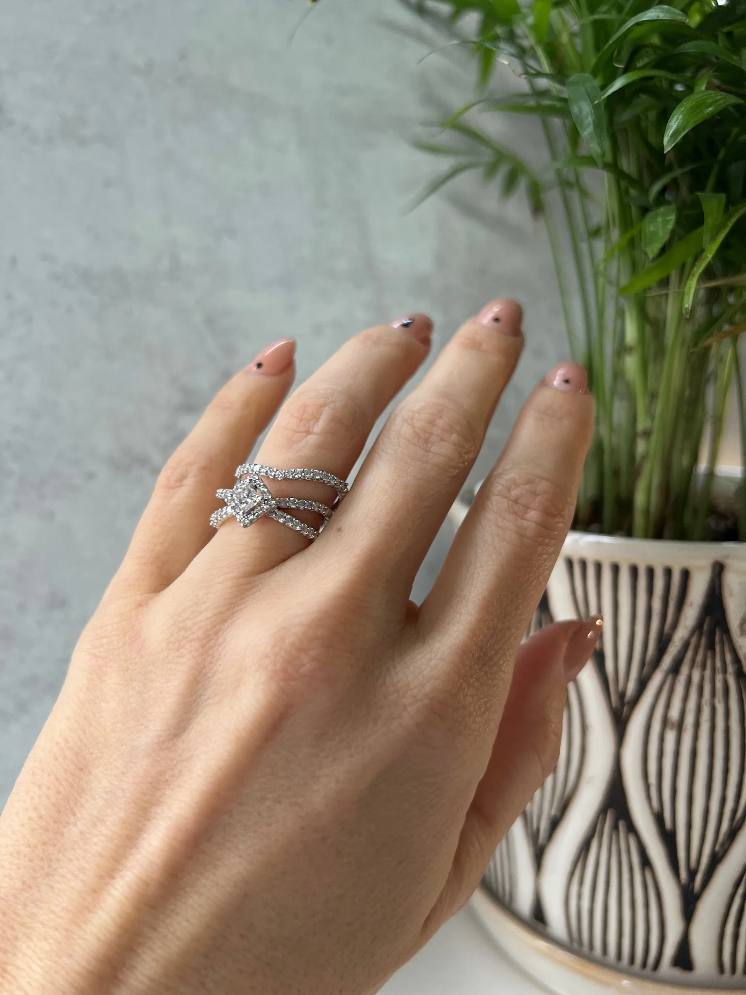 Rope V Halo Diamond Bridal Ring Set