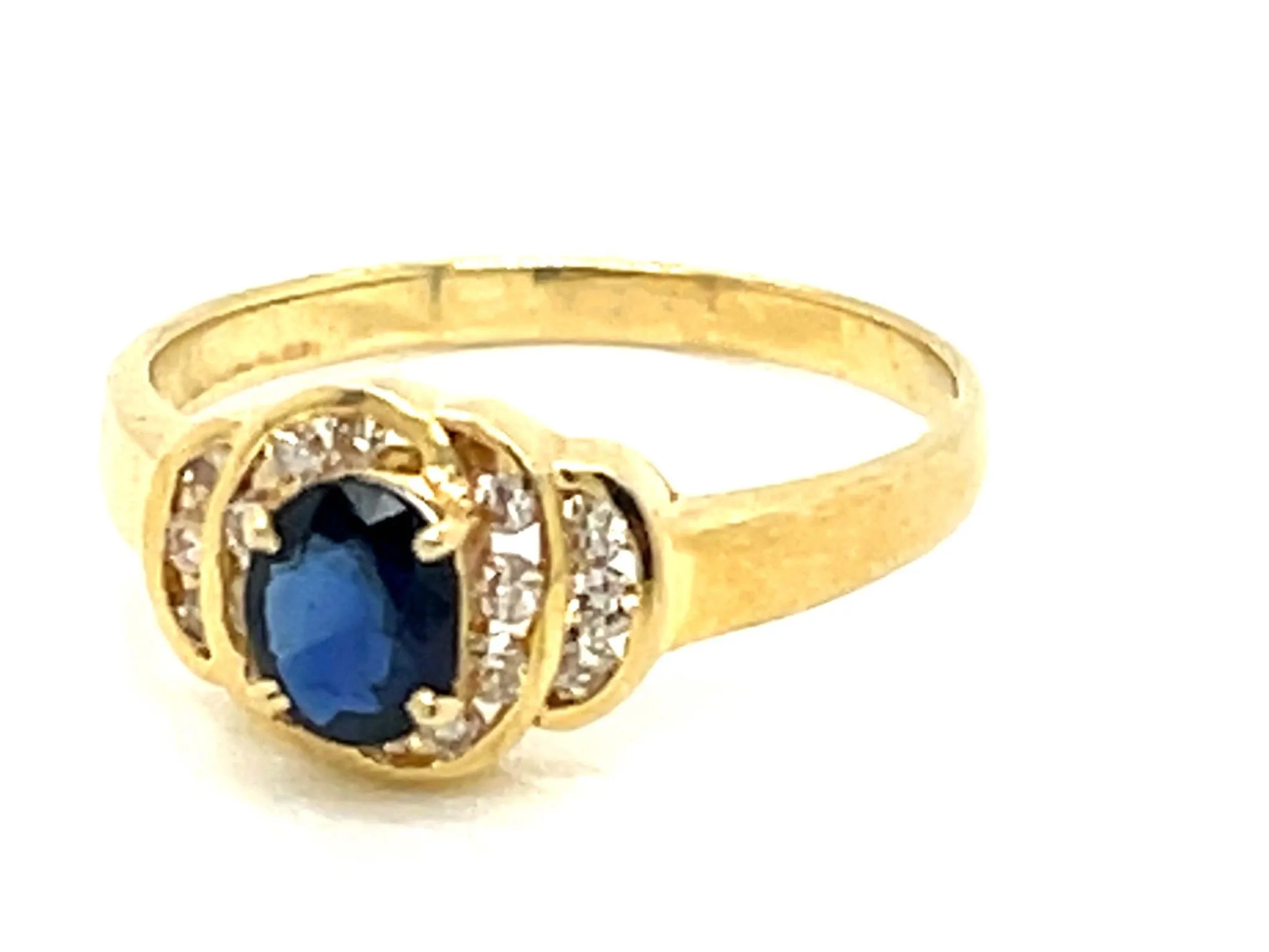 Sapphire and Diamond Ring in 14k Yellow Gold