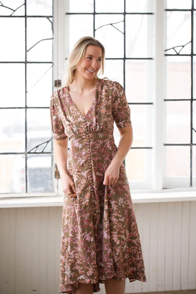 Slow Dancing Midi Dress