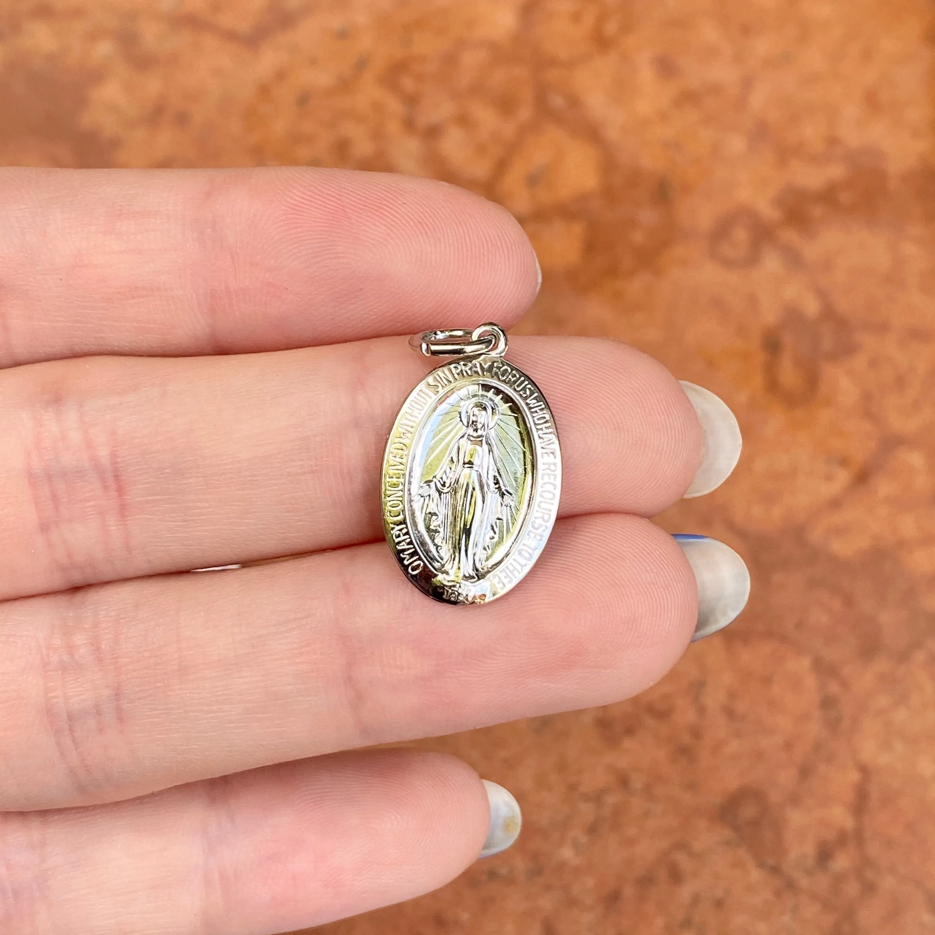 Sterling Silver Polished Oval Miraculous Medal Pendant 25mm