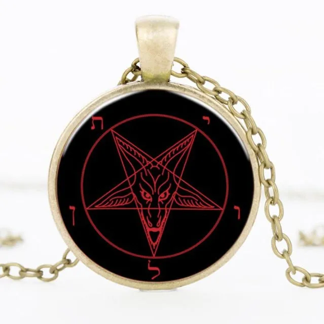 SUTEYI Vintage Bronze Pentagram Necklace Red Goat Head Glass Dome Pendant Baphomet Necklaces For Mens Satanism Gothic Jewelry