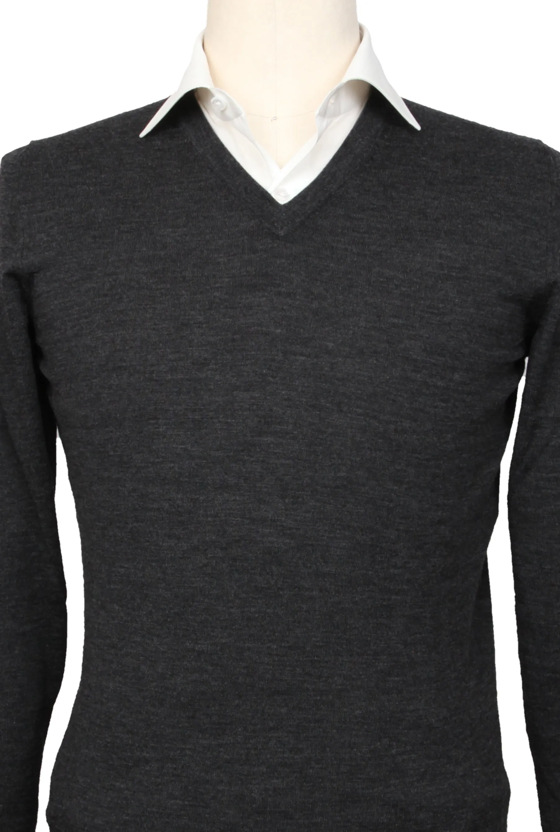 Svevo Parma Charcoal Gray V-Neck Sweater