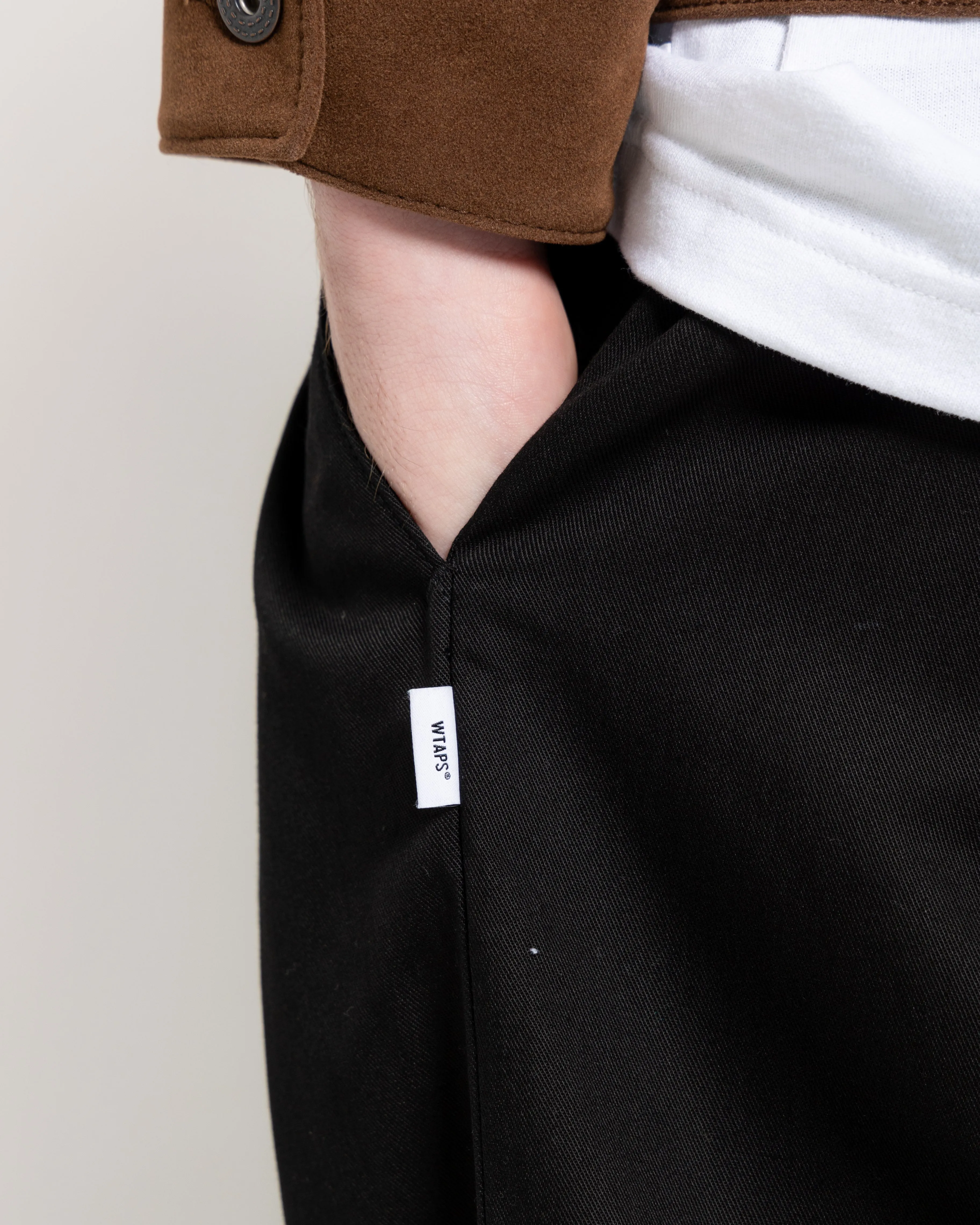 TRDT1803 / Trousers / CTPL. Twill | Black