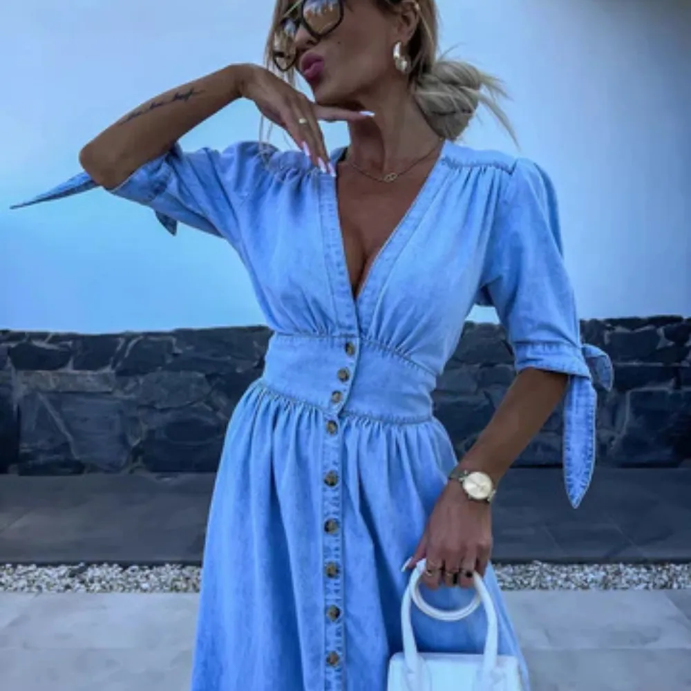 Trendy Maxi Dress with Elegant Details
