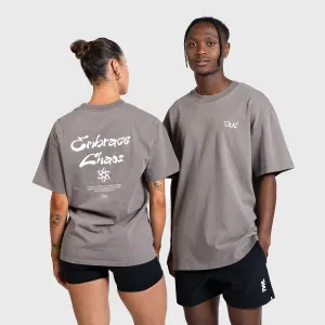 TWL - LIFESTYLE OVERSIZED T-SHIRT - EMBRACE CHAOS - FADED GREY