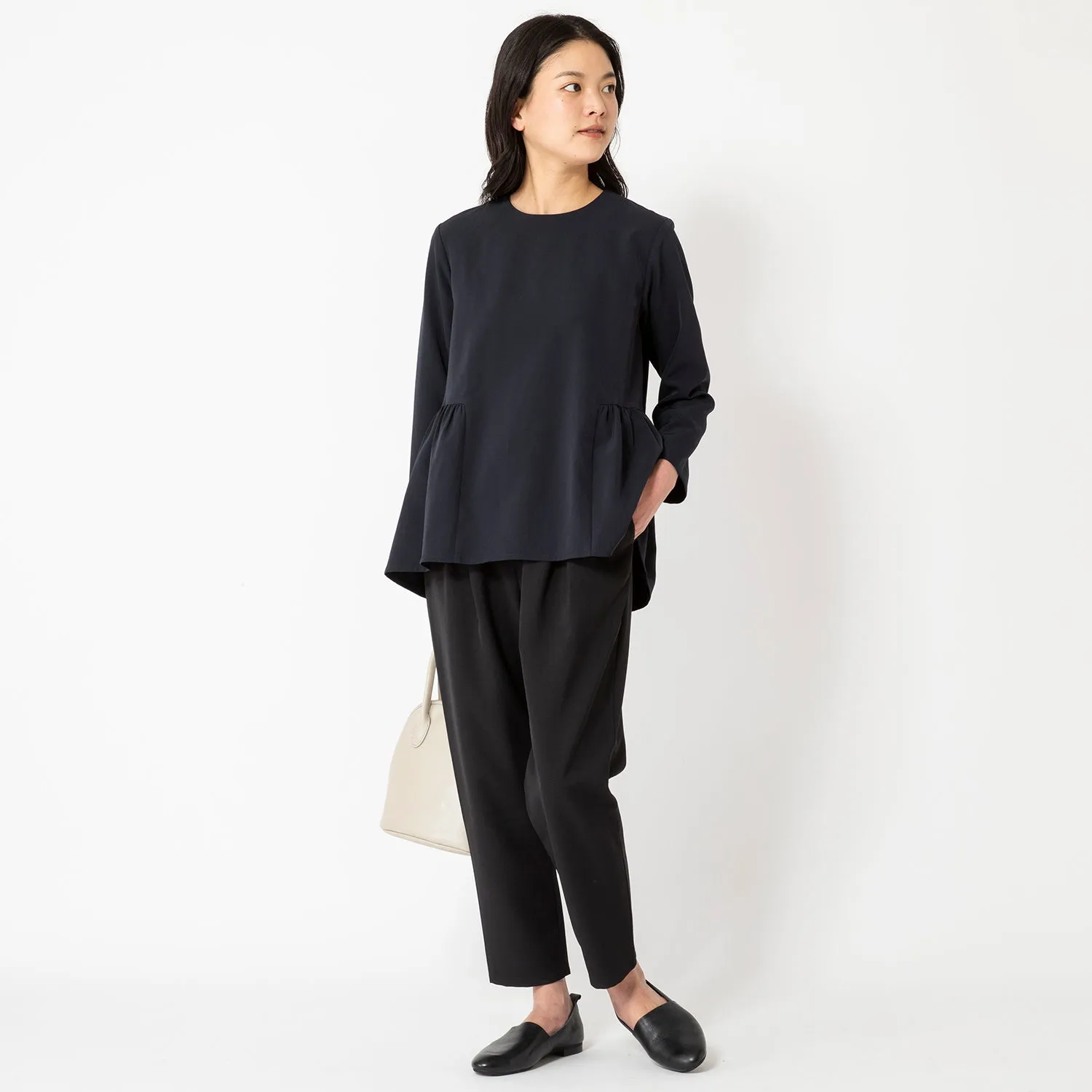 uncinq | アンサンク　Strech Double Cloth Tapered Pants