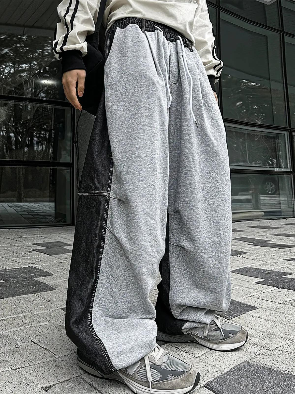 Wide-Leg Contrast Stitching Pants