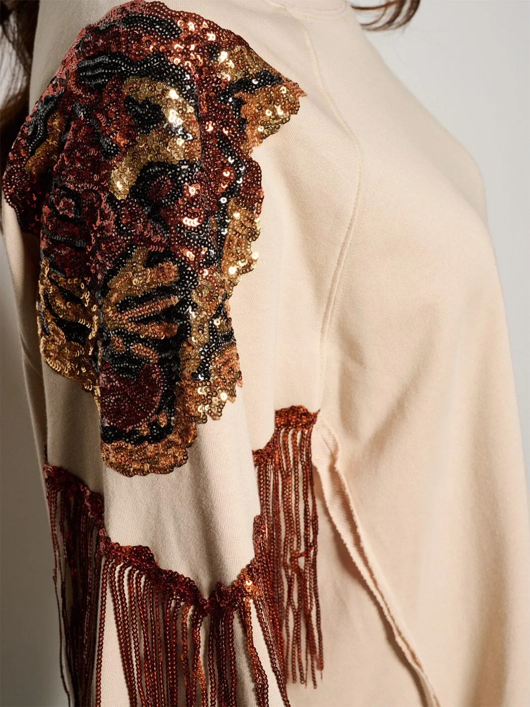 WOMEN'S LONG SLEEVE GRAPHIC SEQUINS DETAILED PULLOVER SWEATER