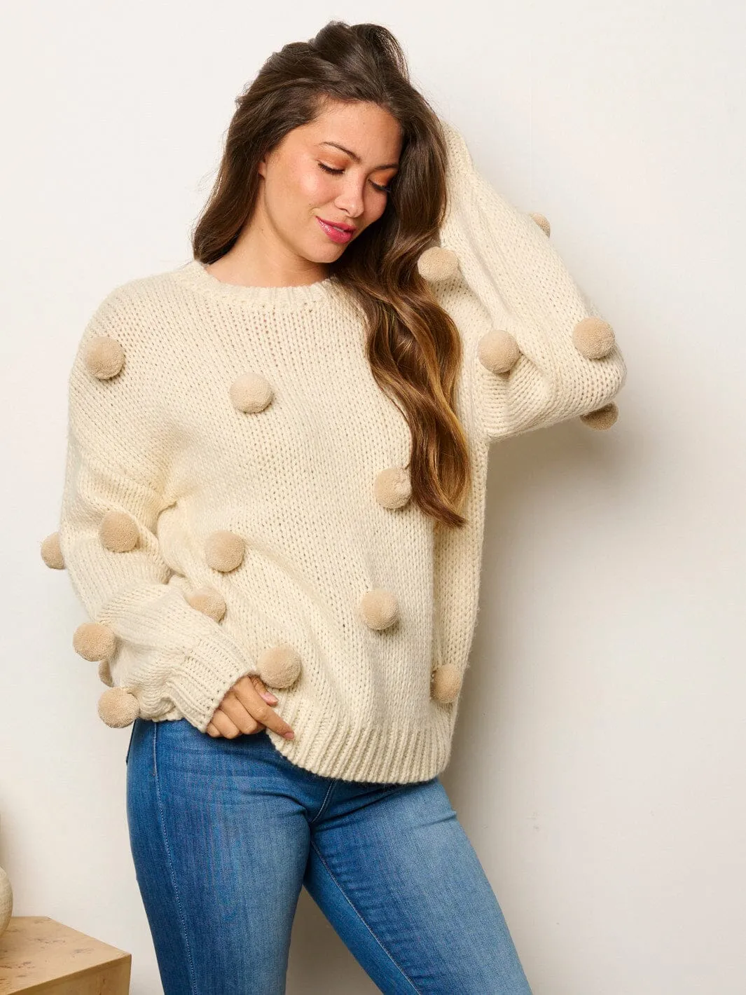 WOMEN'S LONG SLEEVE POM POM'S DETAILED PULLOVER SWEATER
