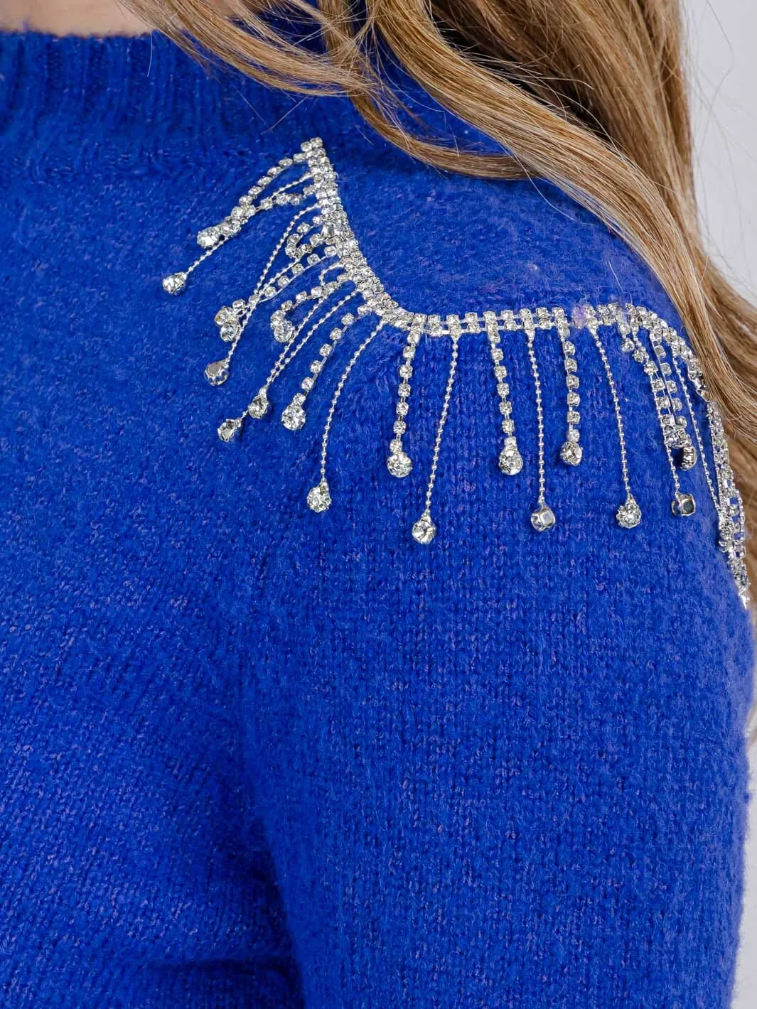 WOMEN'S LONG SLEEVE STUDS FRINGE FUZZY PULLOVER SWEATER