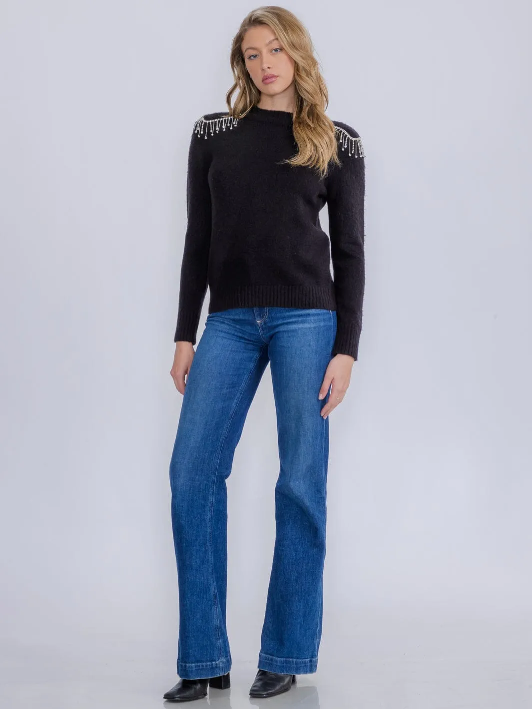 WOMEN'S LONG SLEEVE STUDS FRINGE FUZZY PULLOVER SWEATER