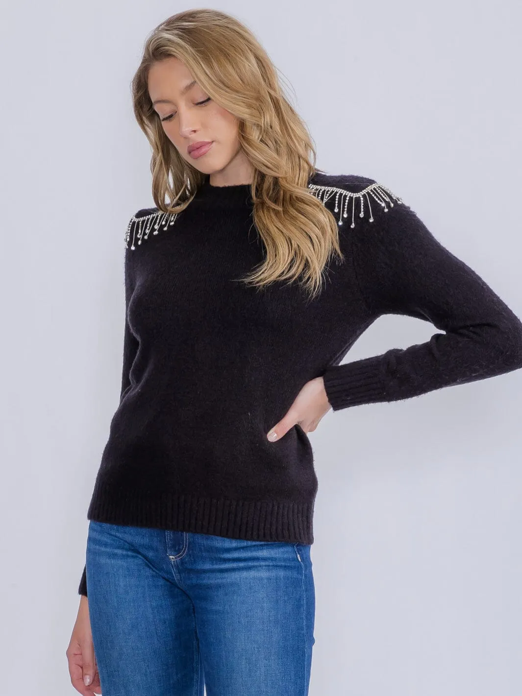 WOMEN'S LONG SLEEVE STUDS FRINGE FUZZY PULLOVER SWEATER